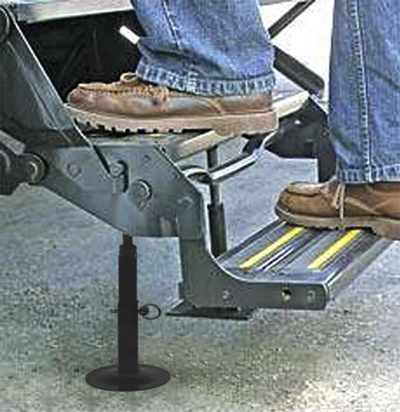 CARAVAN STEP STABILISER