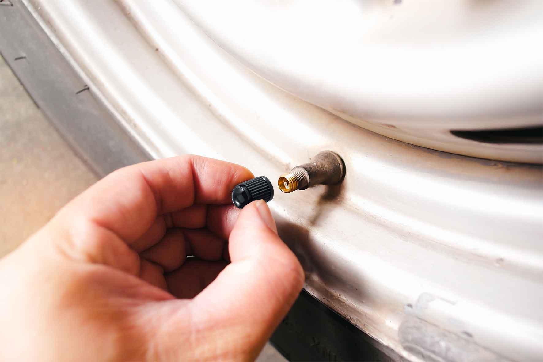 VALVE CAPS – 4pc PLASTIC