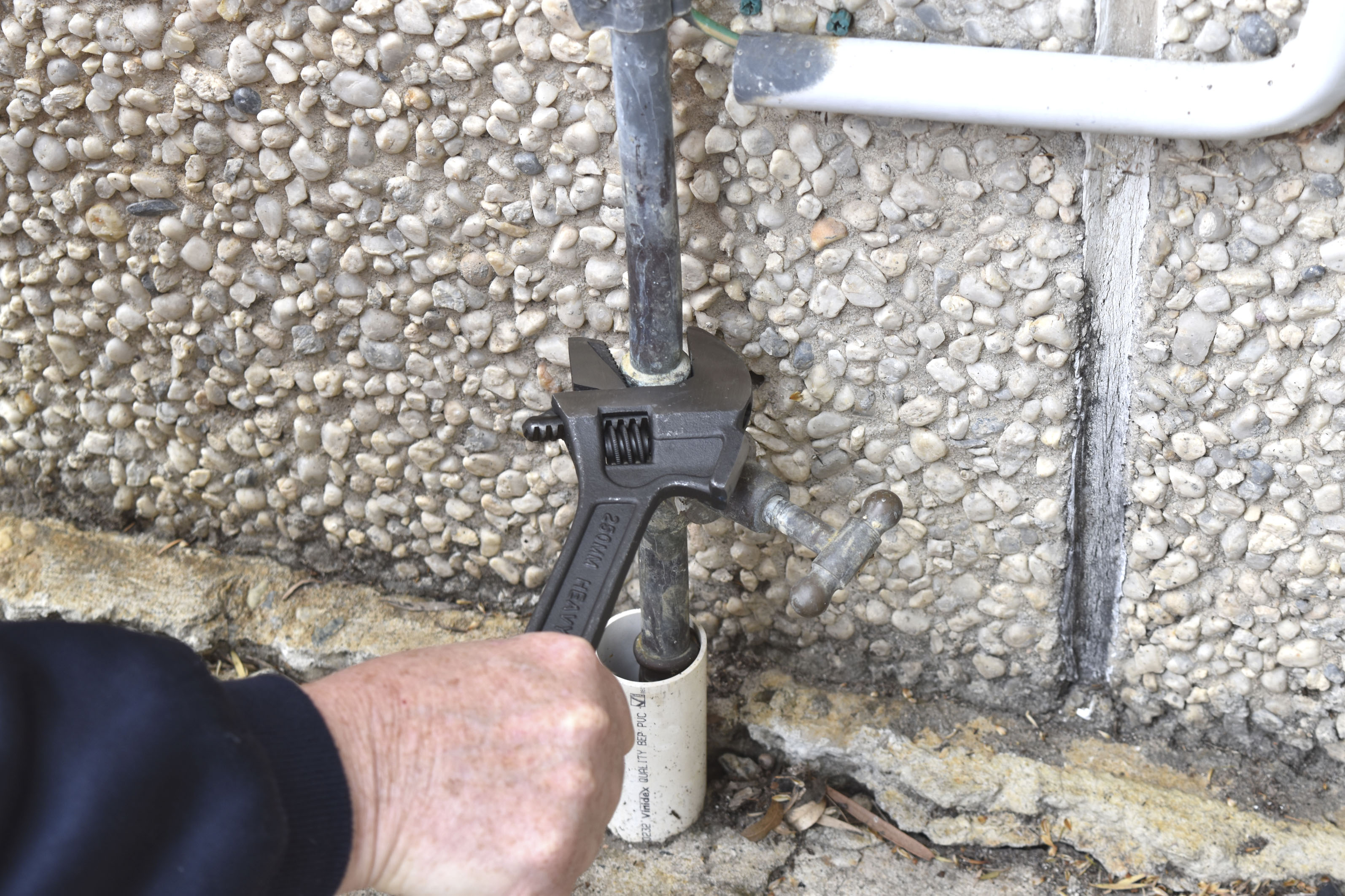 250mm (10”) MULTI USE SHIFTER with HAMMER HEAD & ROTATABLE JAW