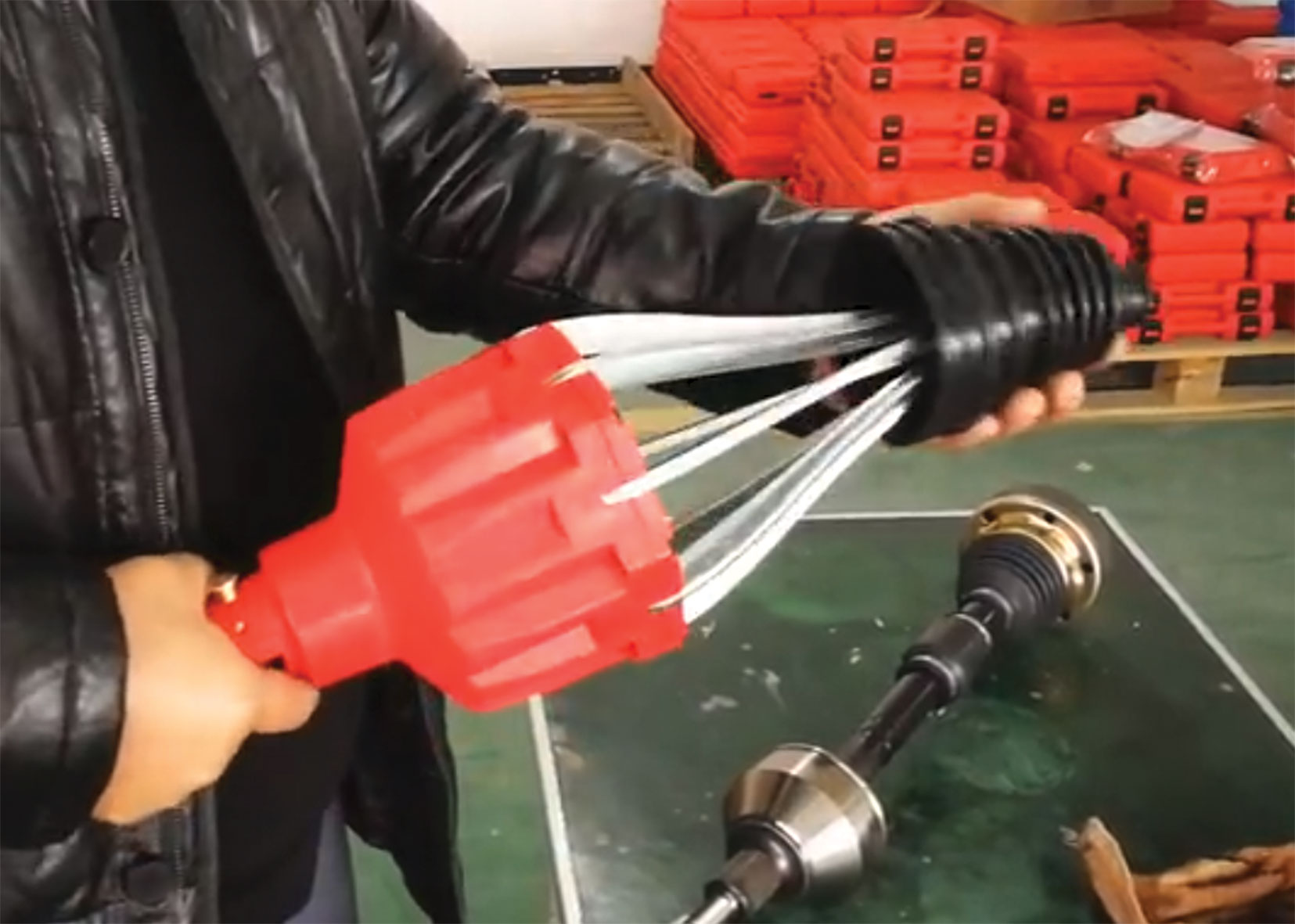 PNEUMATIC CV JOINT BOOT INSTALLATION TOOL