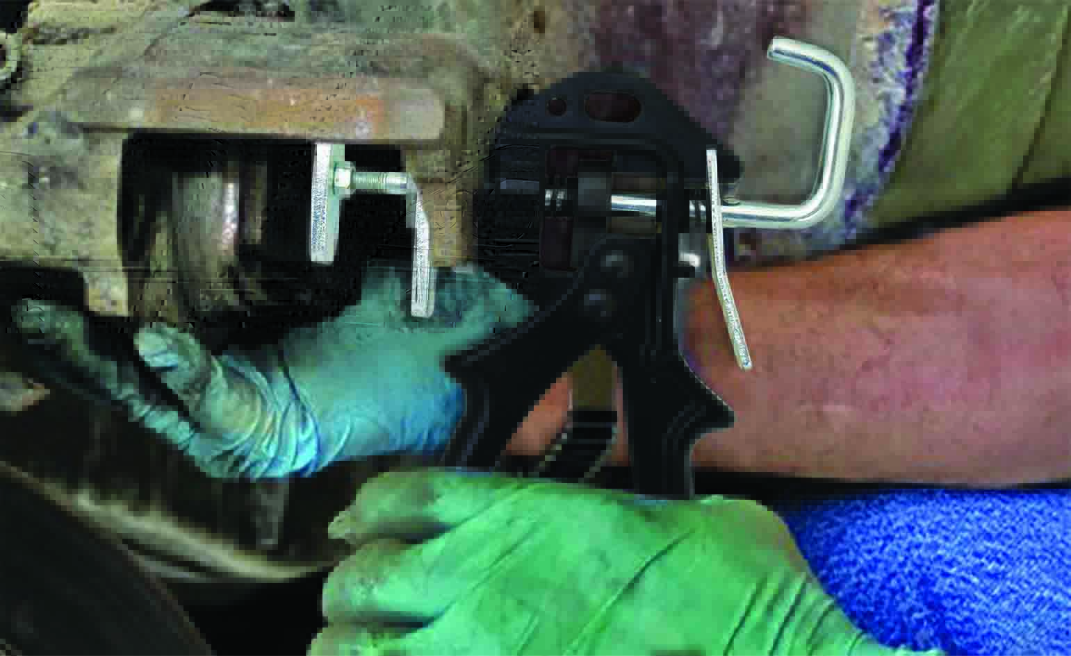 SQUEEZE HANDLE ACTION BRAKE CALIPER SPREADER