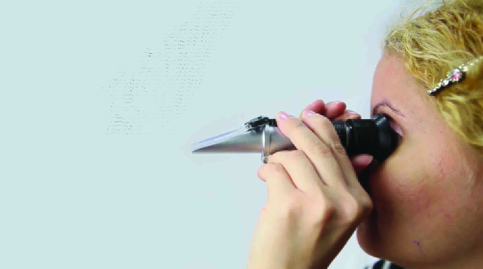 REFRACTOMETER – HAND HELD TEST BATTERY, RADIATOR & CLEANING FLUIDS FLUIDS