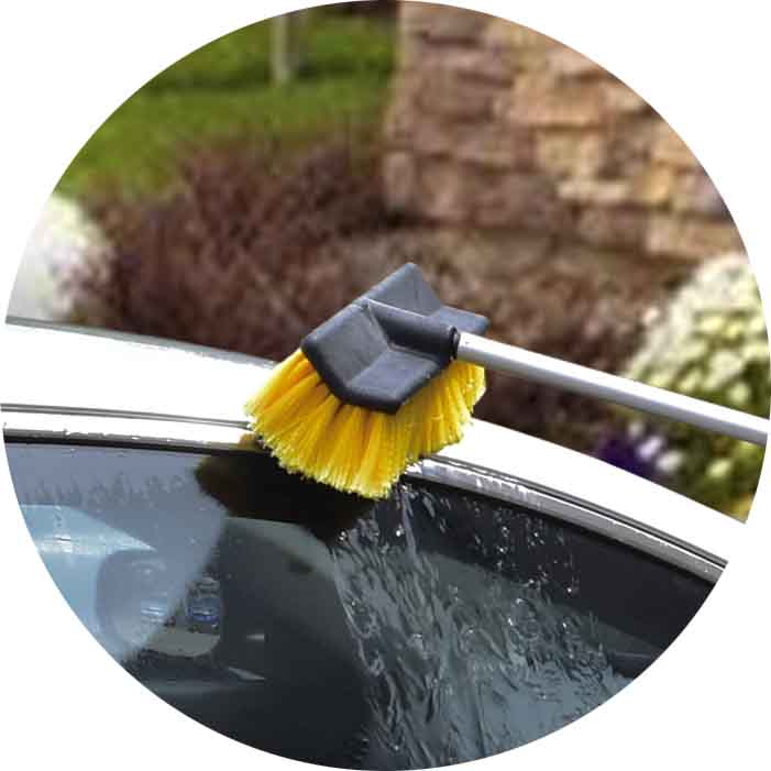 BRUSH – FLOW THROUGH WITH EXTENDABLE HANDLE 115-180cm