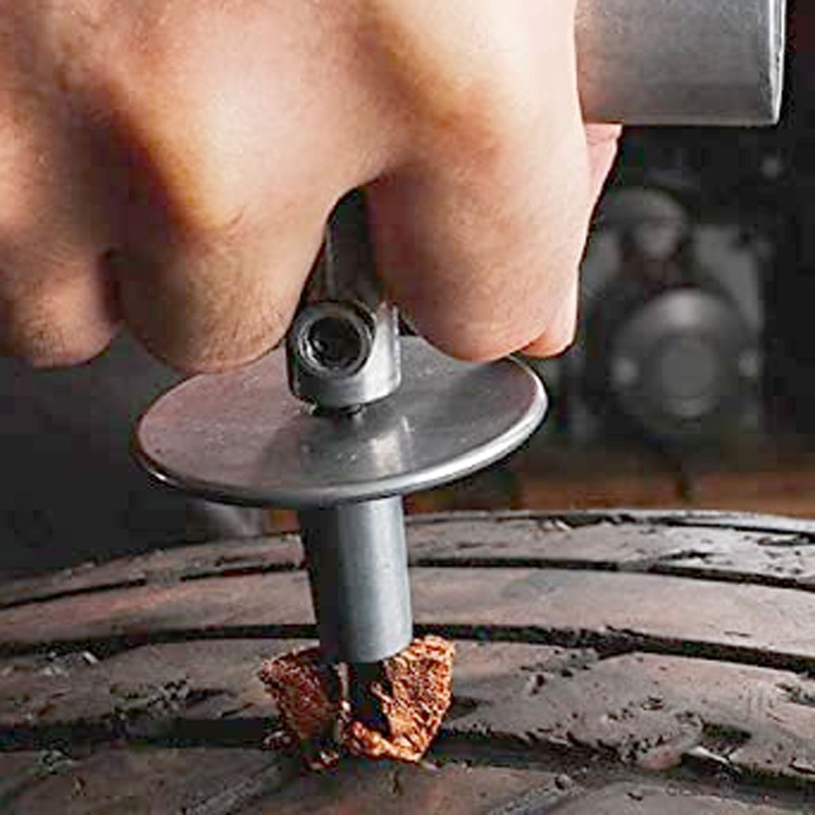 TYRE REPAIR KIT – 46pc HEAVY DUTY
