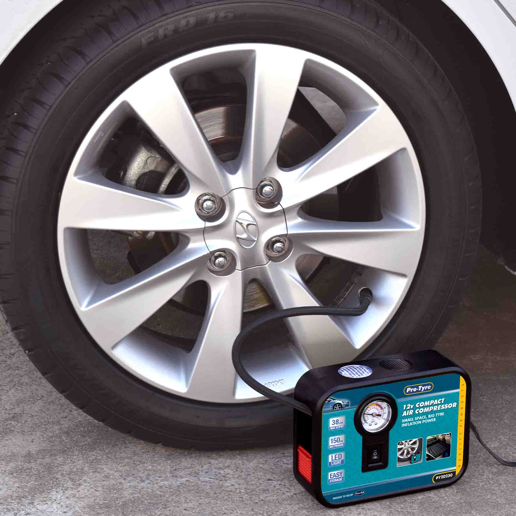12v COMPACT AIR COMPRESSOR