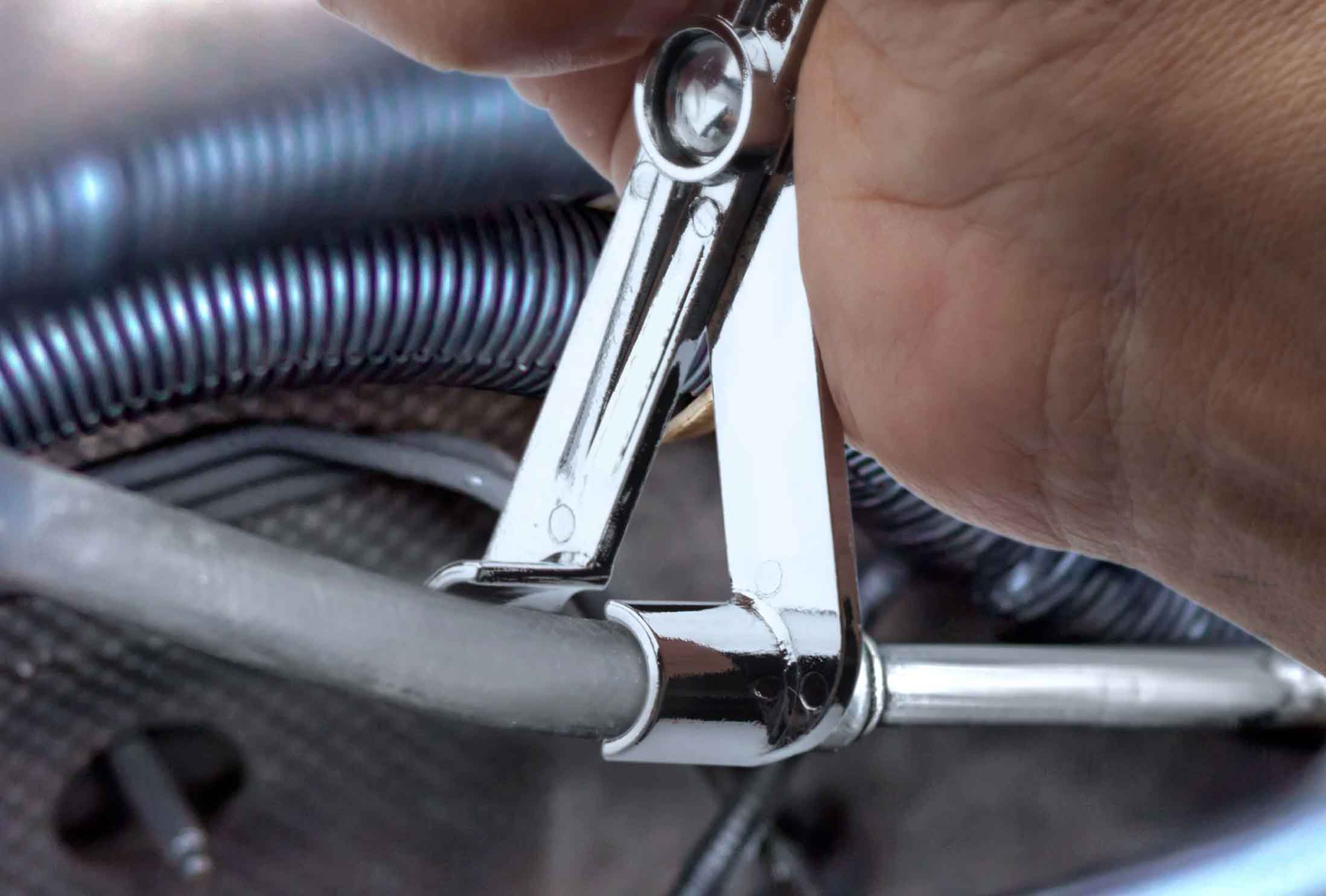 A/C & Fuel Line Disconnect Tool
