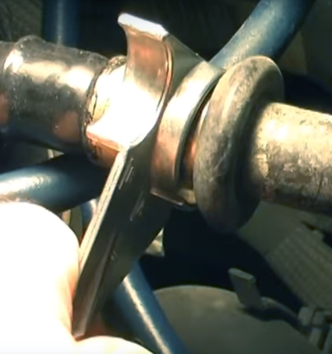 A/C & Fuel Line Disconnect Tool