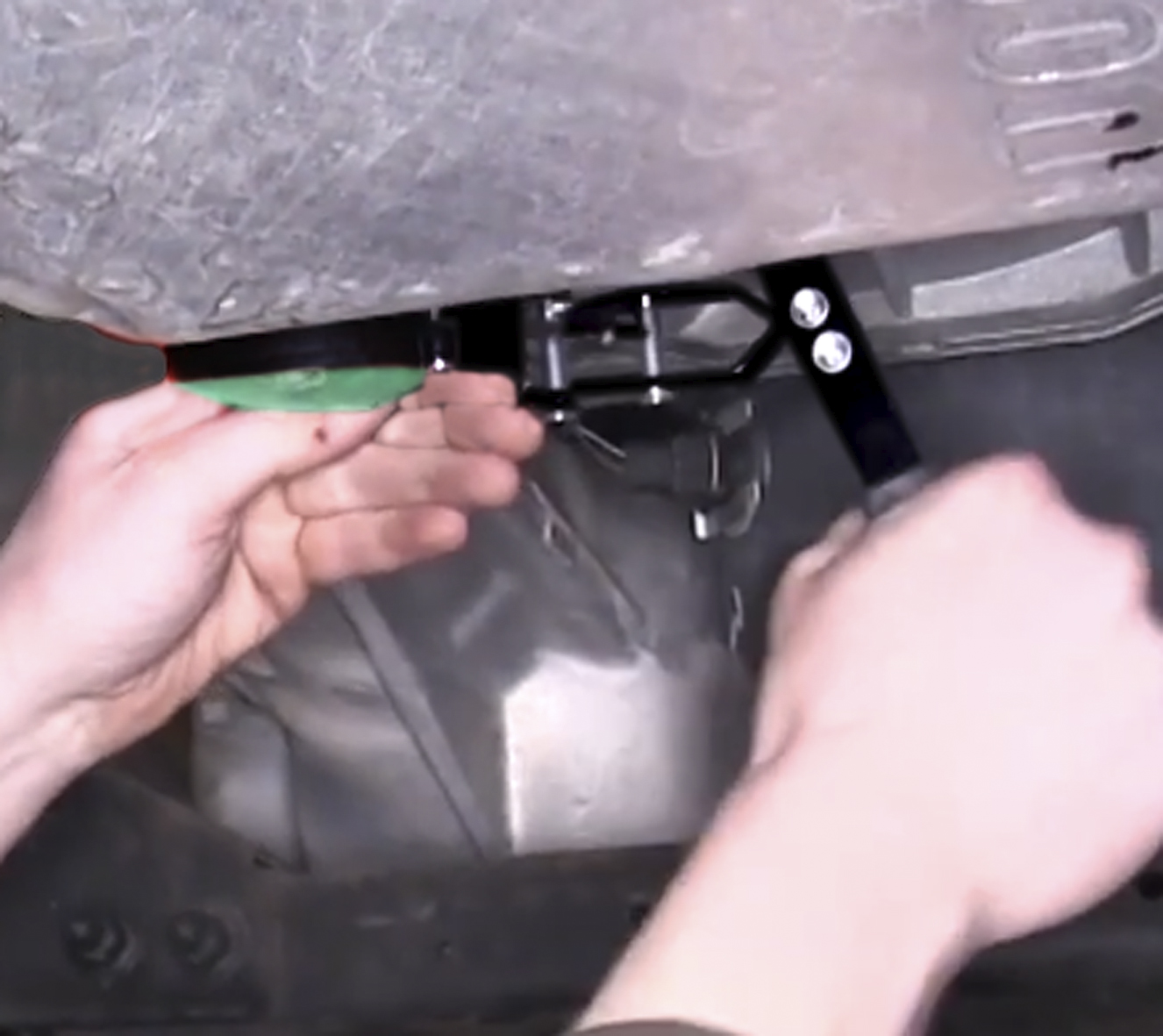 SWIVEL OIL FILTER WRENCH