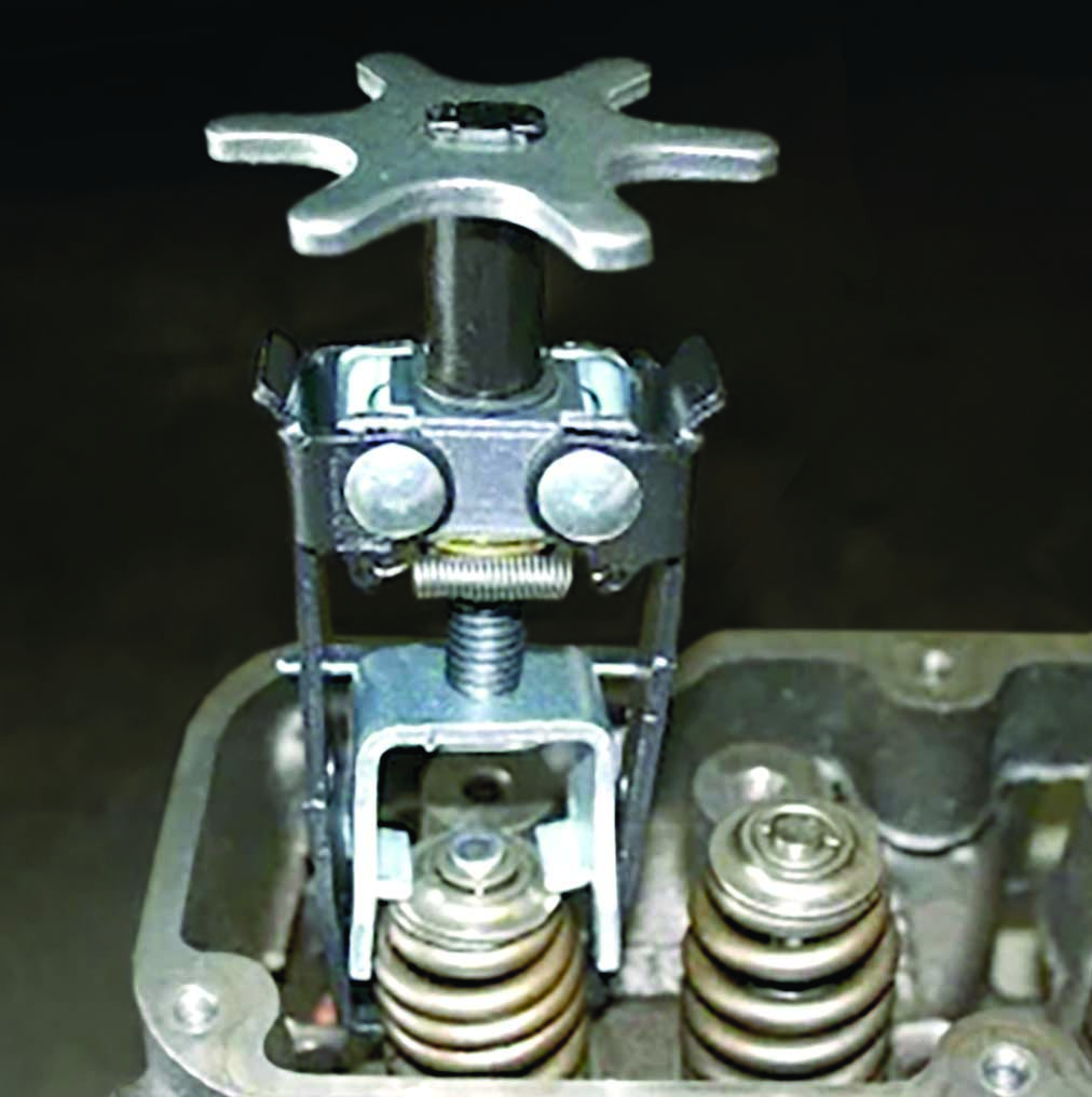 Universal Overhead Valve Spring Compressor