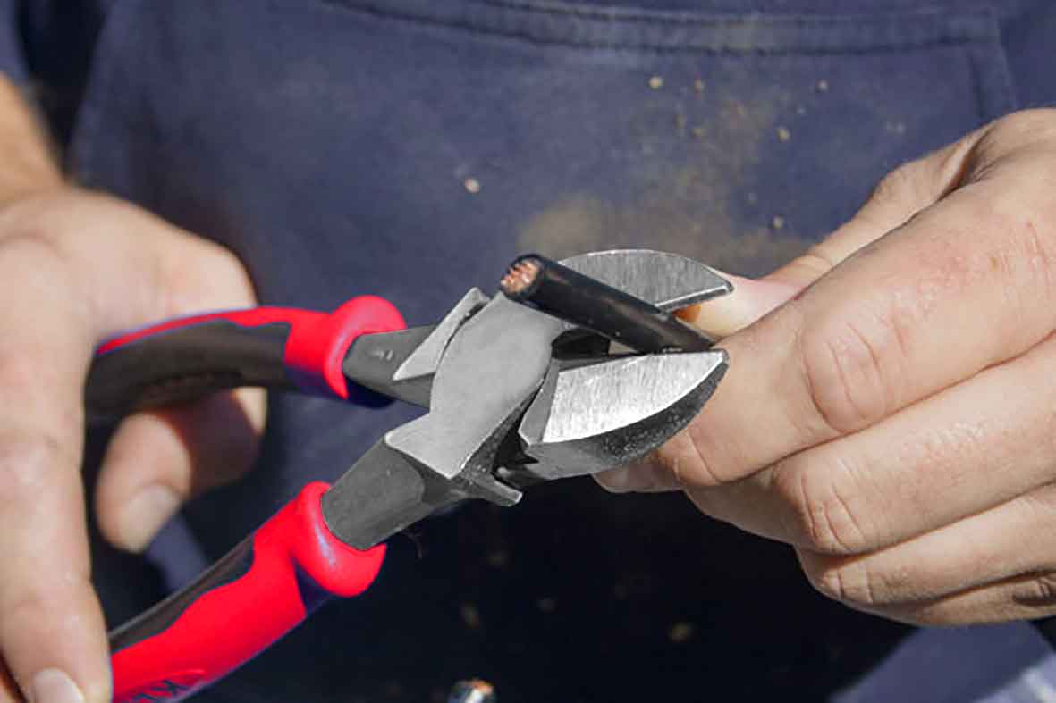 150mm (6”) SIDE CUTTER PLIERS