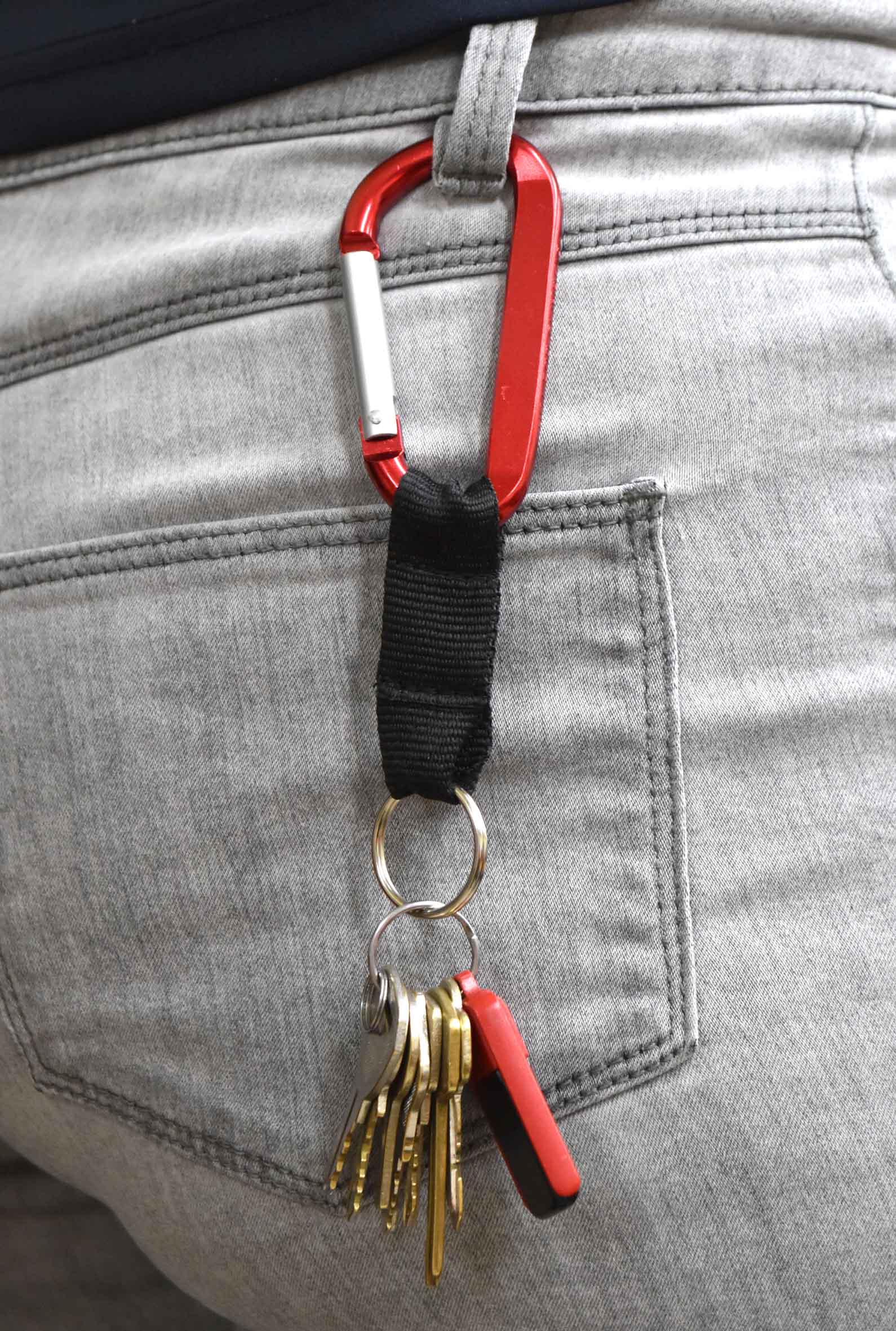 KEY CLIPS – 24pc CARABINA STYLE IN DISPLAY BOX