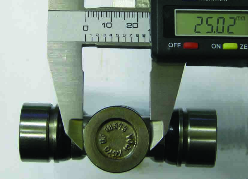 UNIVERSAL JOINT RUJ-2040