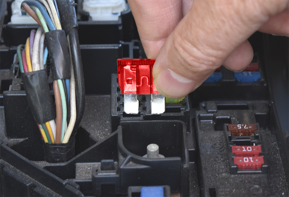 1pc Red Blade Fuse 10amp