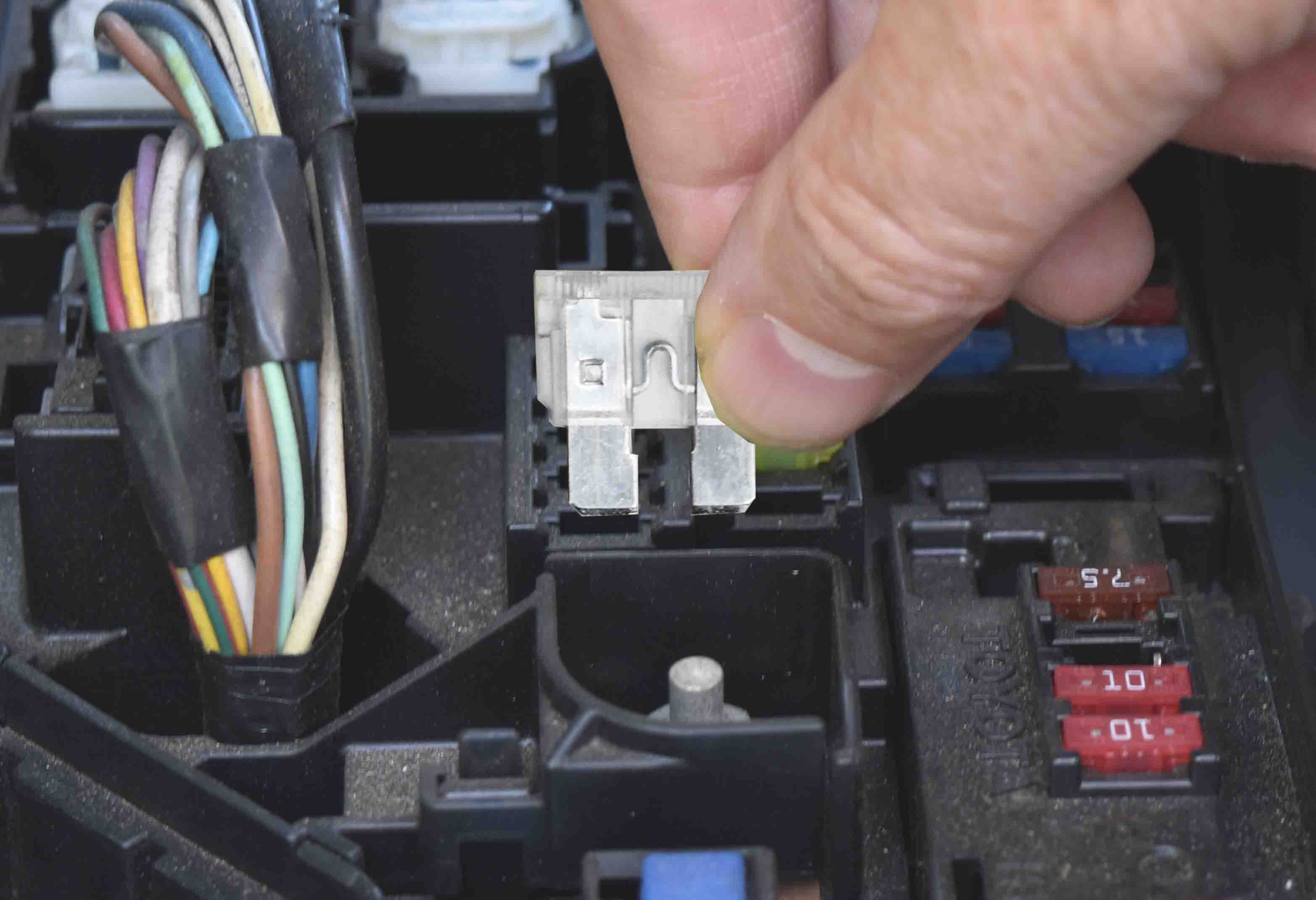 1pc Yellow Blade Fuse 20amp